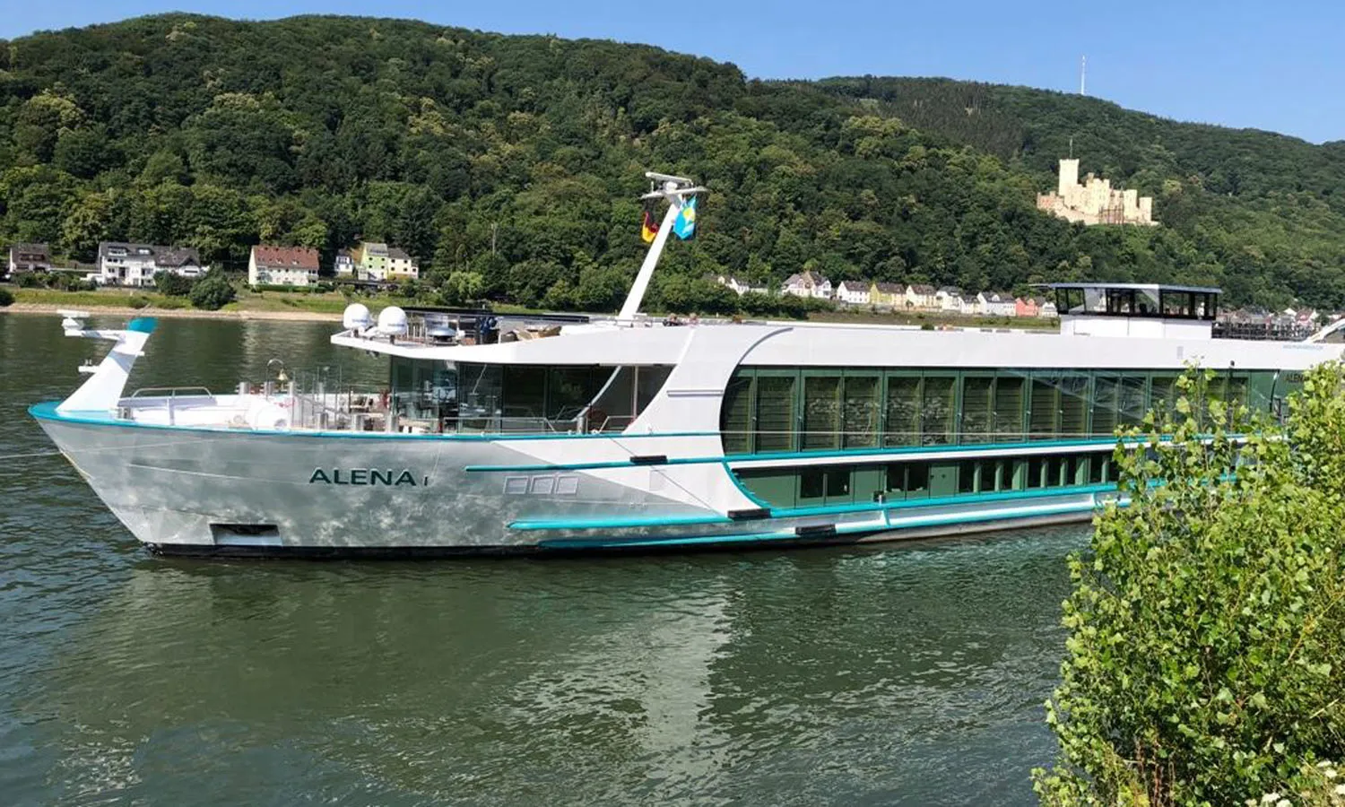 Alena, 135m luxury cruise ship, passenger vessel